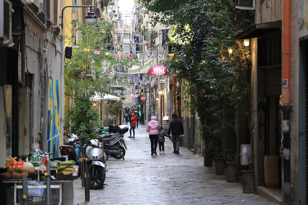 naples-4808406_1280